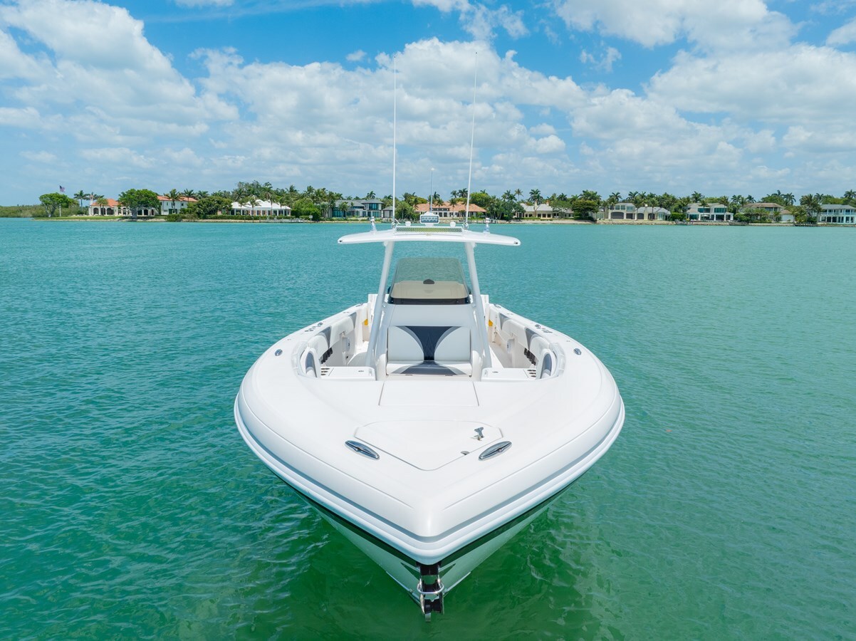 2018-intrepid-powerboats-inc-37-9-e90432