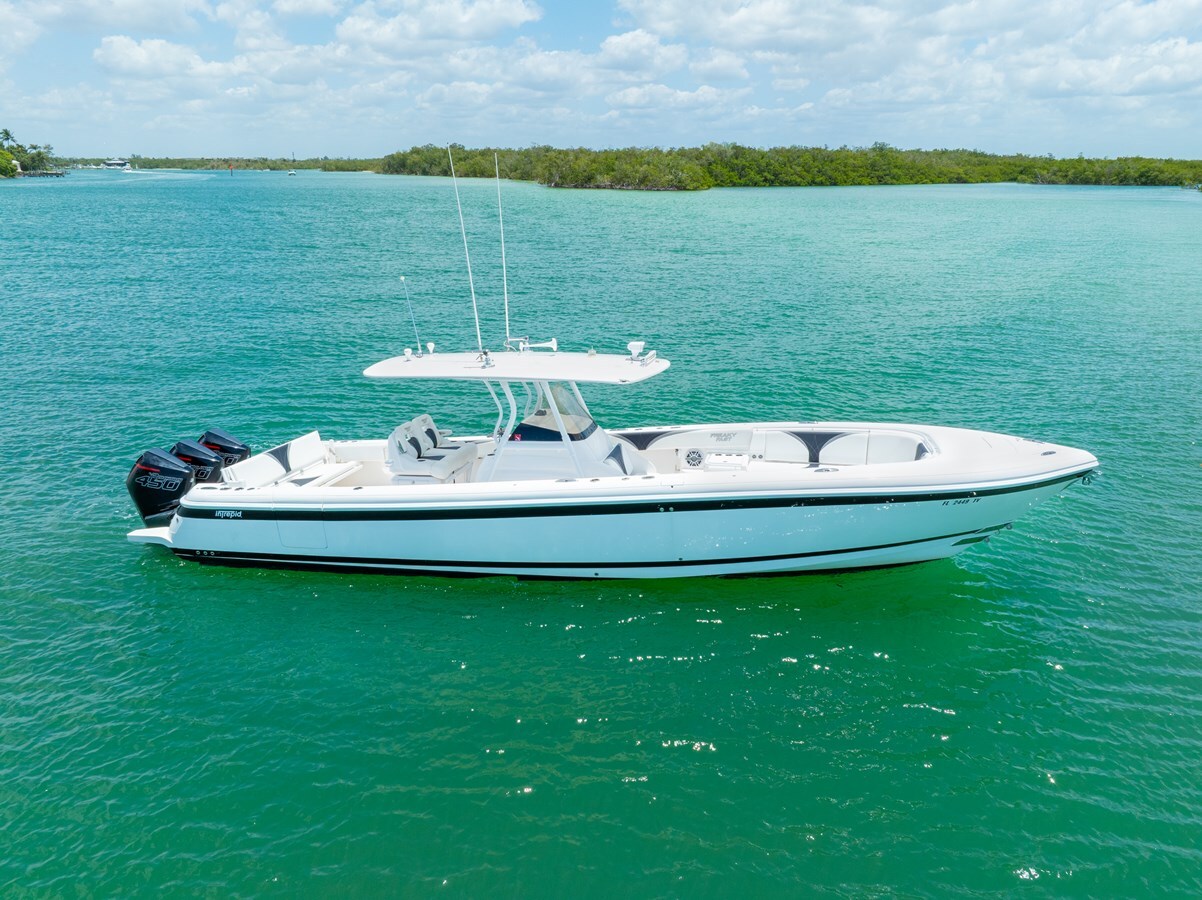 2018-intrepid-powerboats-inc-37-9-e90432