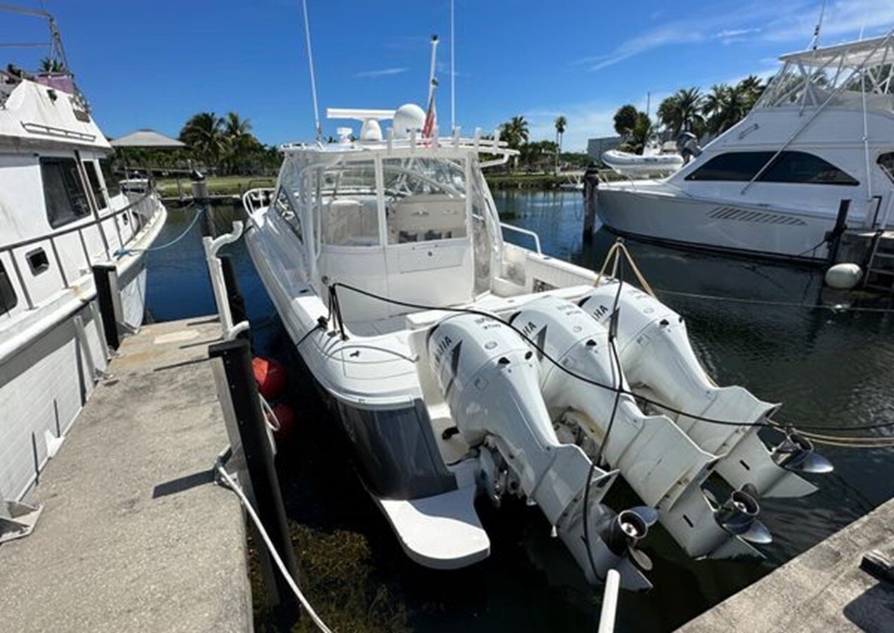 2018-intrepid-powerboats-inc-43-757cf0