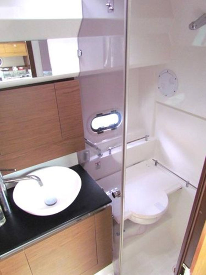 2018-jeanneau-33-403775