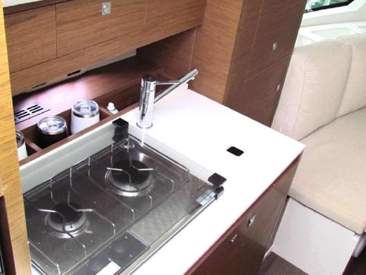 2018-jeanneau-33-403775