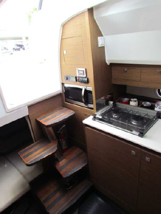 2018-jeanneau-33-403775