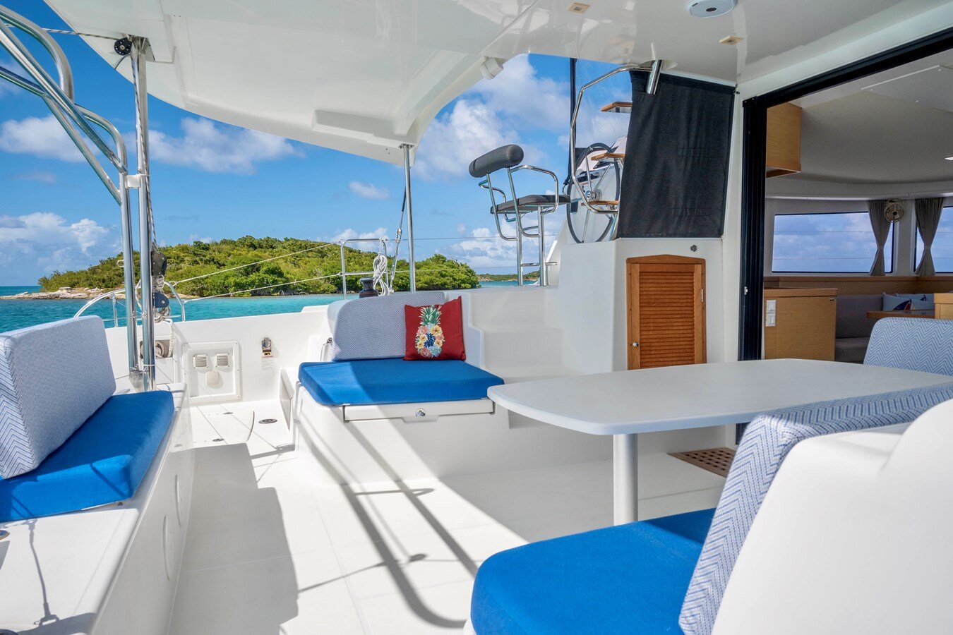 2018-lagoon-42-1-f1a011