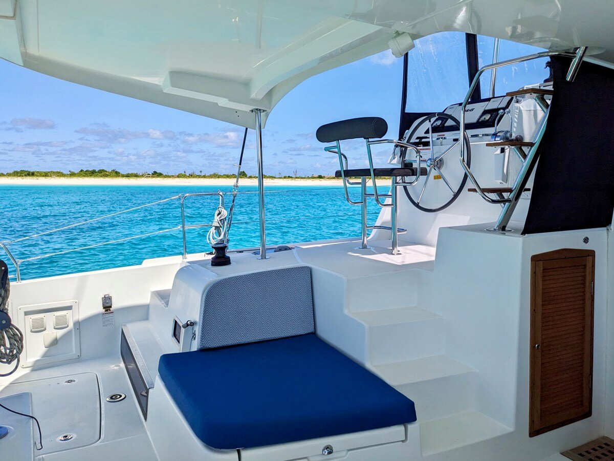 2018-lagoon-42-1-f1a011