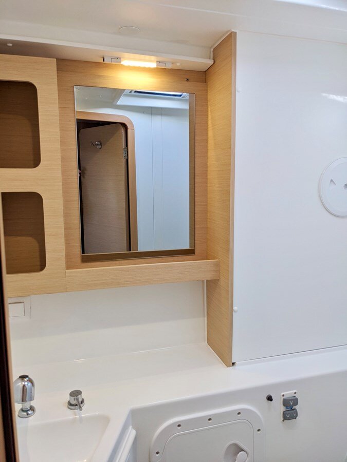 2018-lagoon-42-1-f1a011