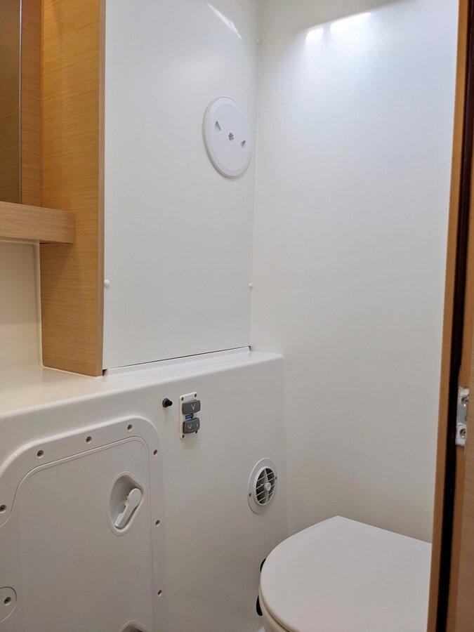 2018-lagoon-42-1-f1a011