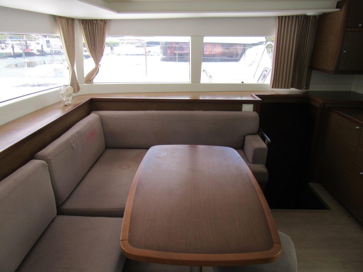 2018-lagoon-45-8-c83a1e