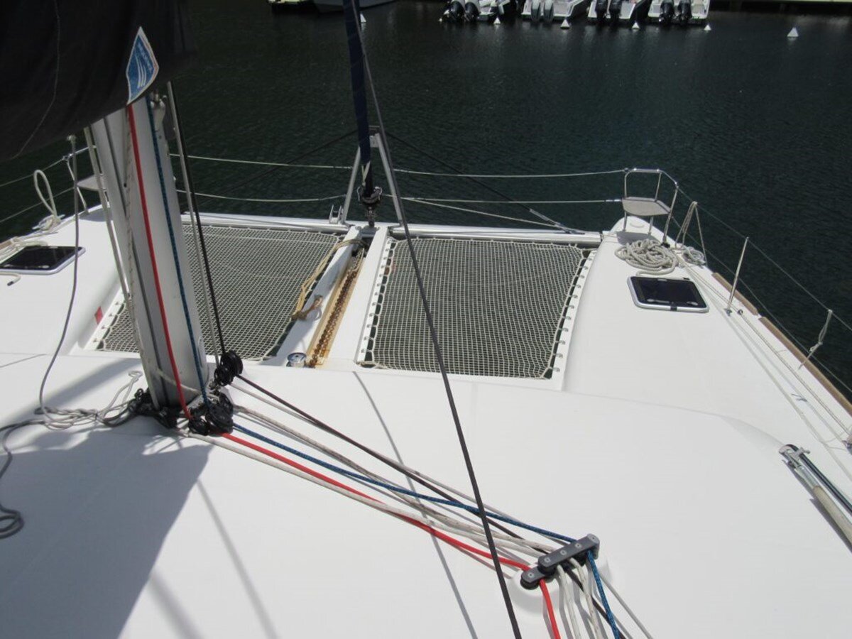 2018-lagoon-45-8-c83a1e