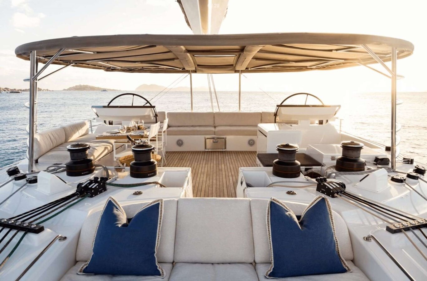 2018-lagoon-61-9-80e40a