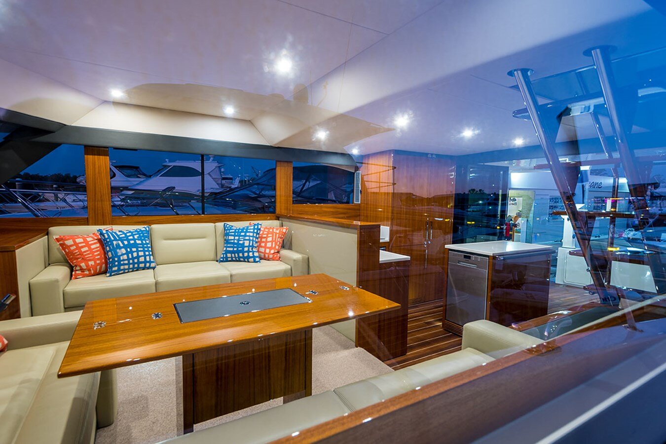 2018-maritimo-51-1c4481