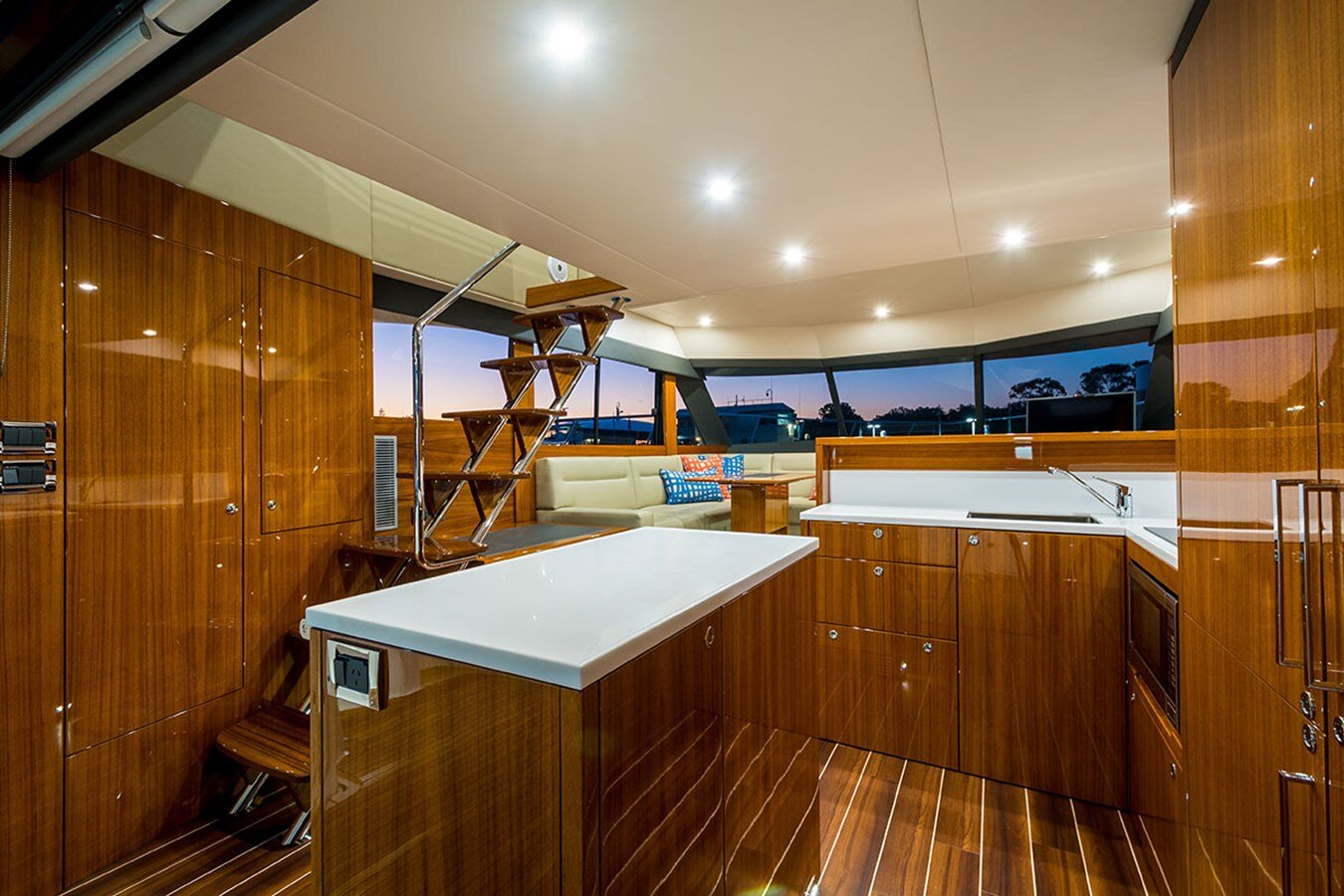 2018-maritimo-51-1c4481