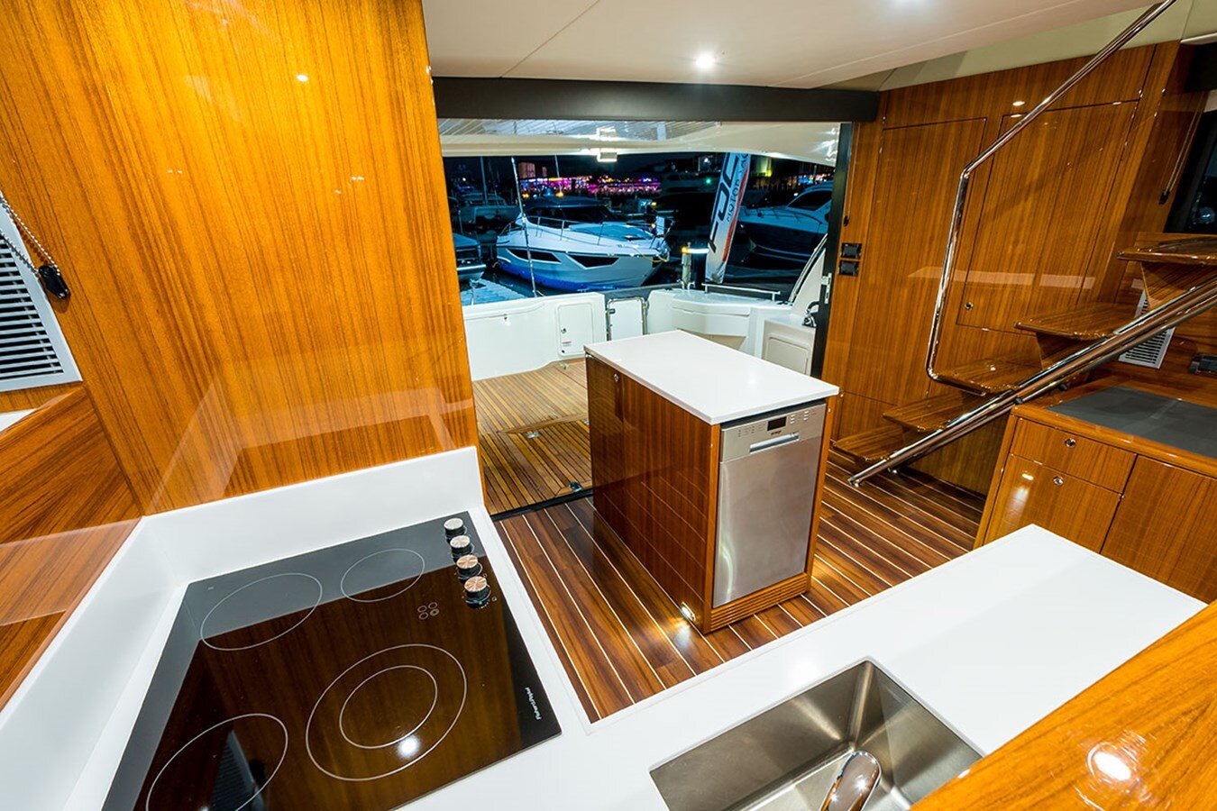 2018-maritimo-51-1c4481