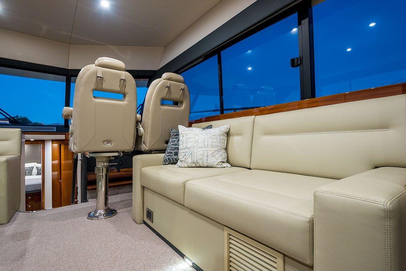 2018-maritimo-53-2-66a43f