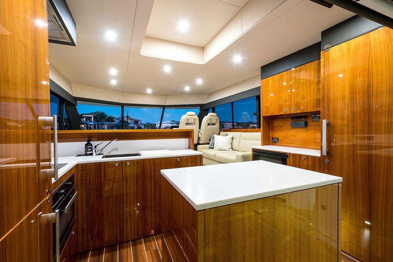 2018-maritimo-53-2-66a43f