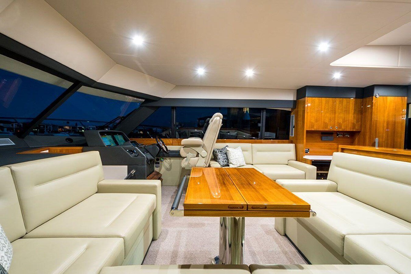 2018-maritimo-53-2-66a43f