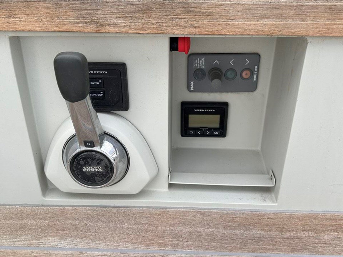 2018-maxi-dolphin-srl-75-781d68