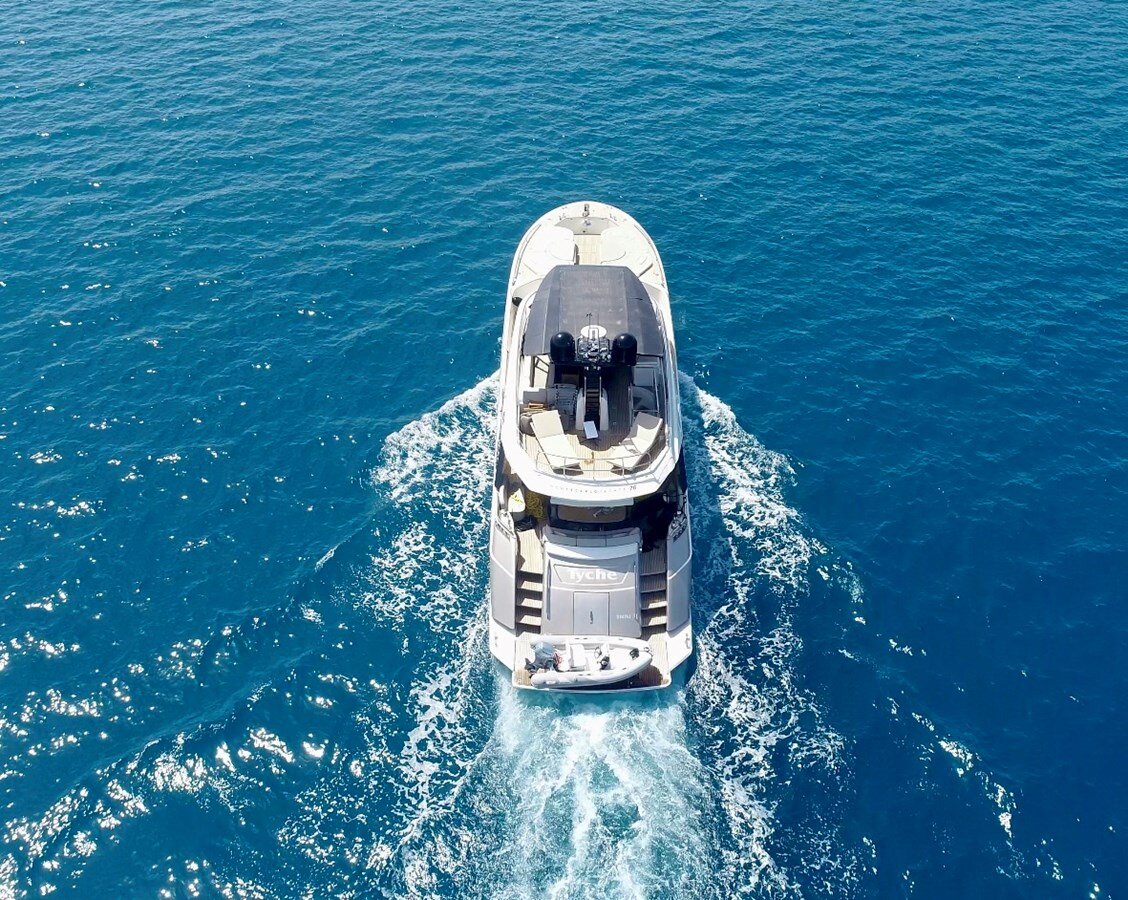 2018-monte-carlo-yachts-77-2-50c6ce