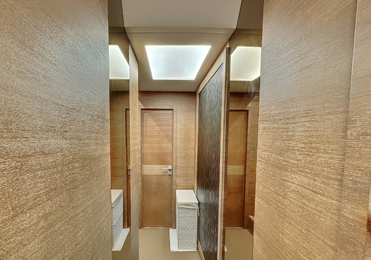 2018-monte-carlo-yachts-77-2-50c6ce