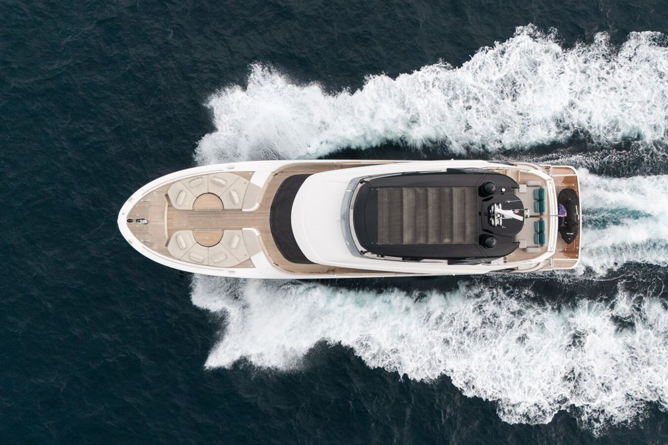 2018-monte-carlo-yachts-80-9-0df863