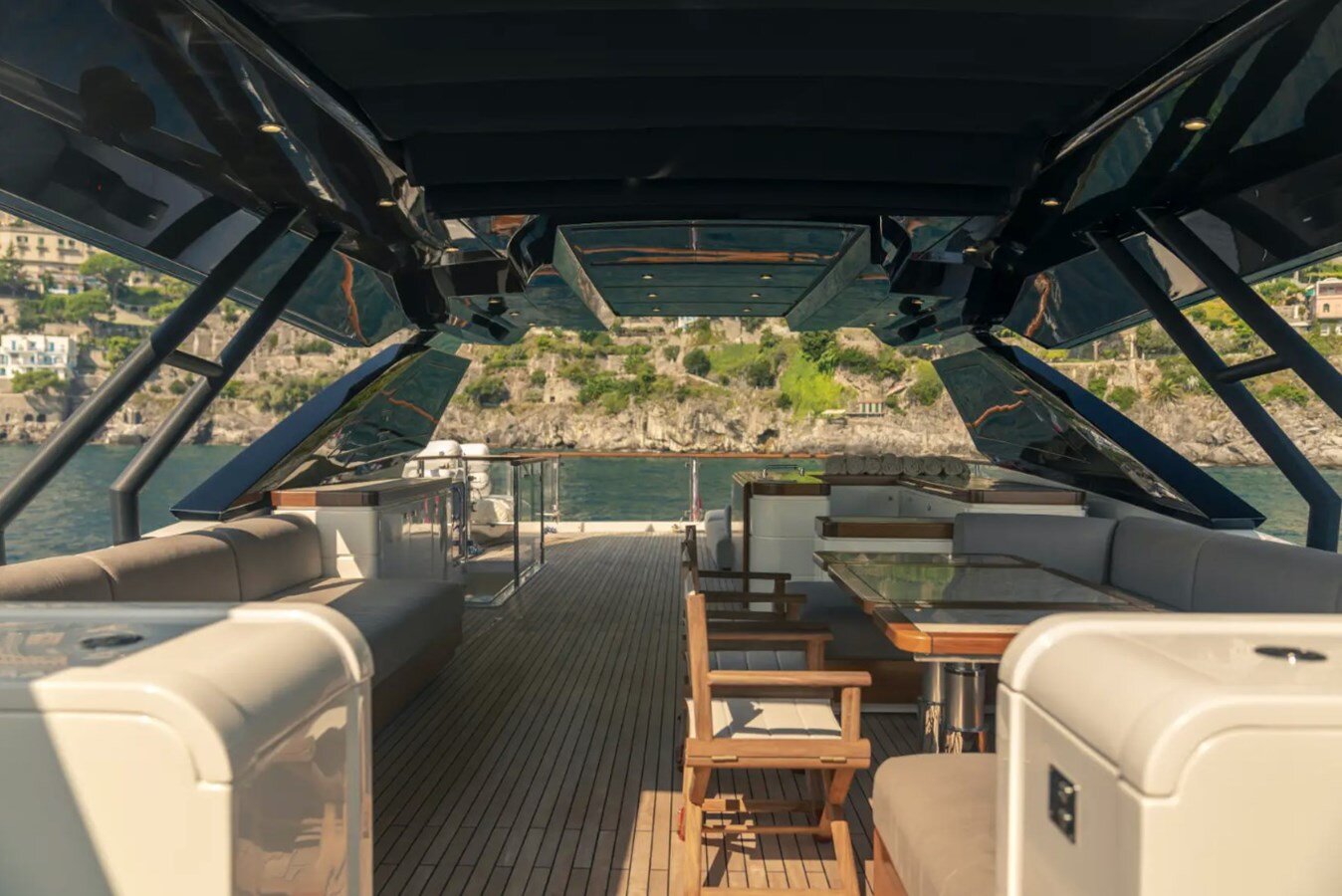2018-monte-carlo-yachts-96-10-4def76