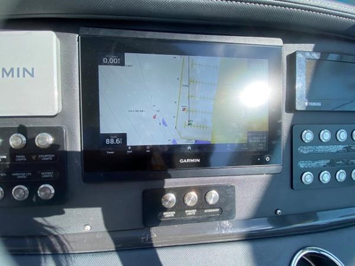 2018-monterey-38-420bd7