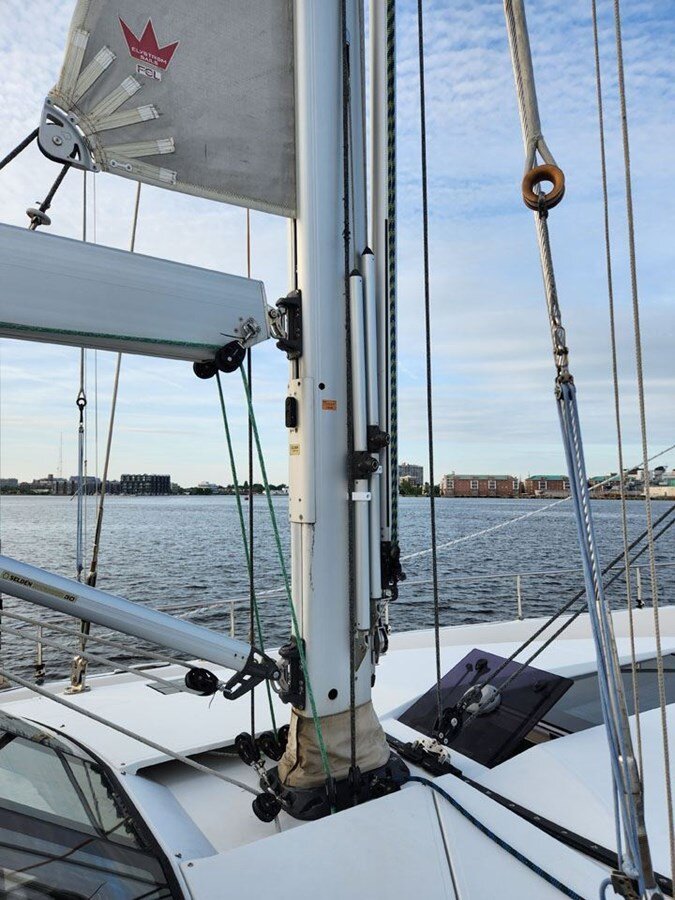 2018-moody-55-10-d3669b