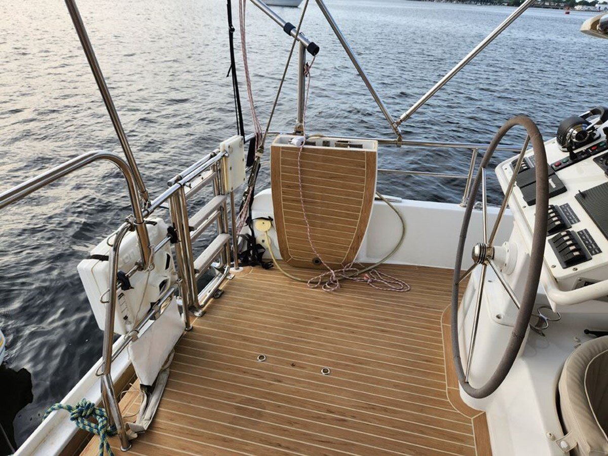 2018-moody-55-10-d3669b