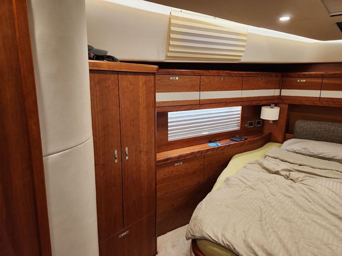 2018-moody-55-10-d3669b