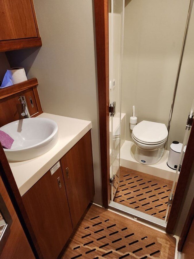 2018-moody-55-10-d3669b