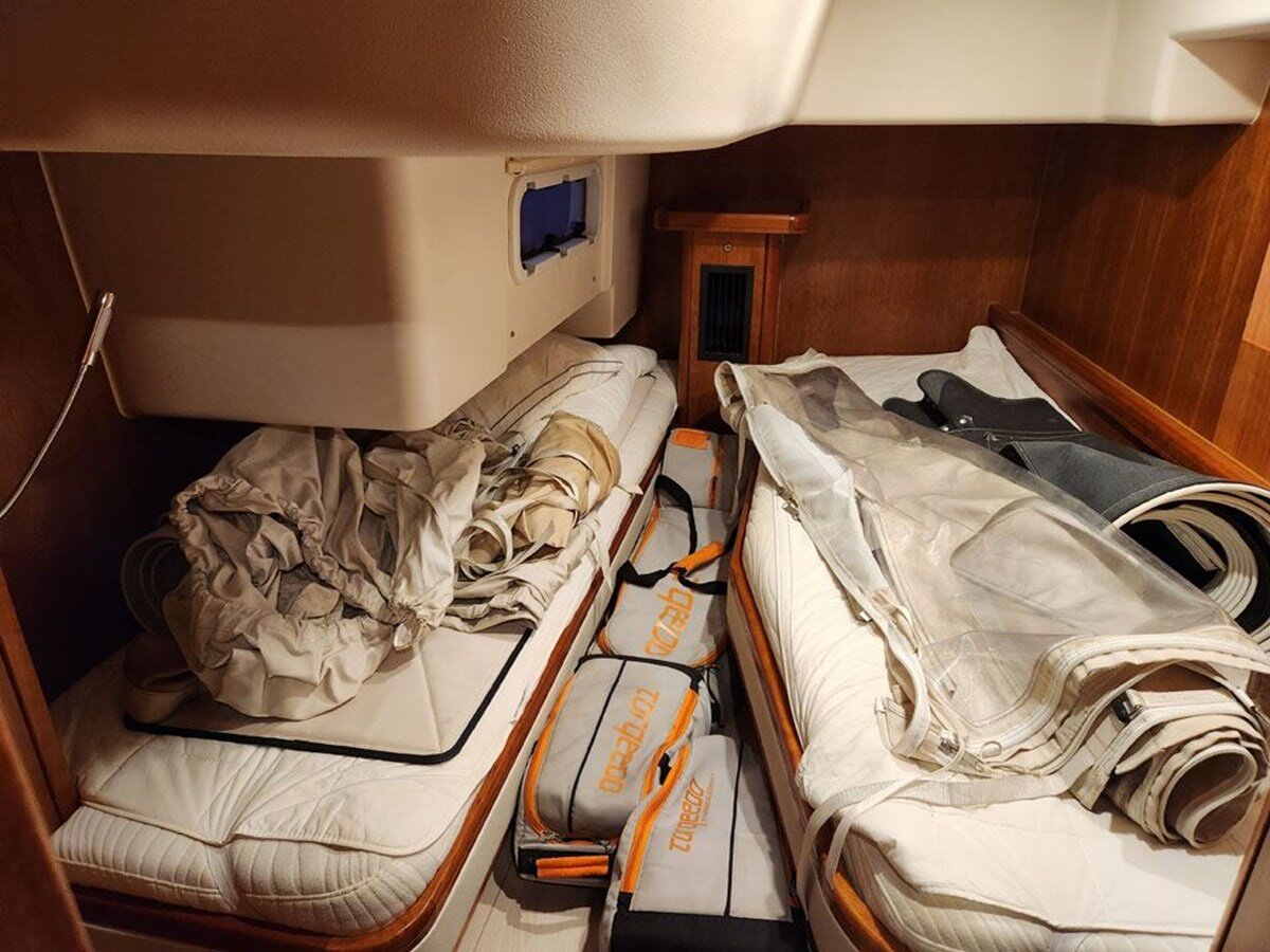 2018-moody-55-10-d3669b