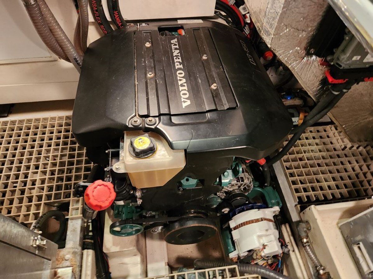 2018-moody-55-10-d3669b