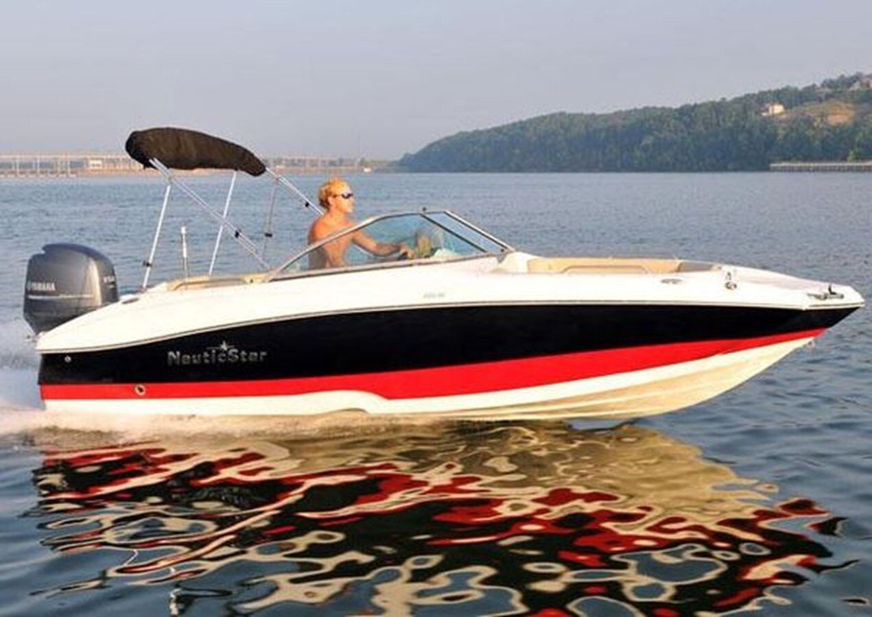 2018-nautic-star-20-4-ab2a6a