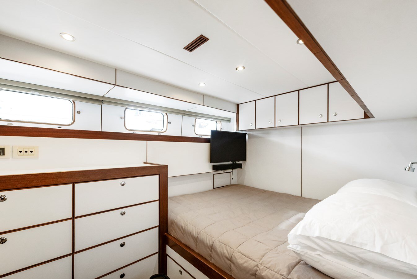 2018-nordhavn-99-11-7001d1