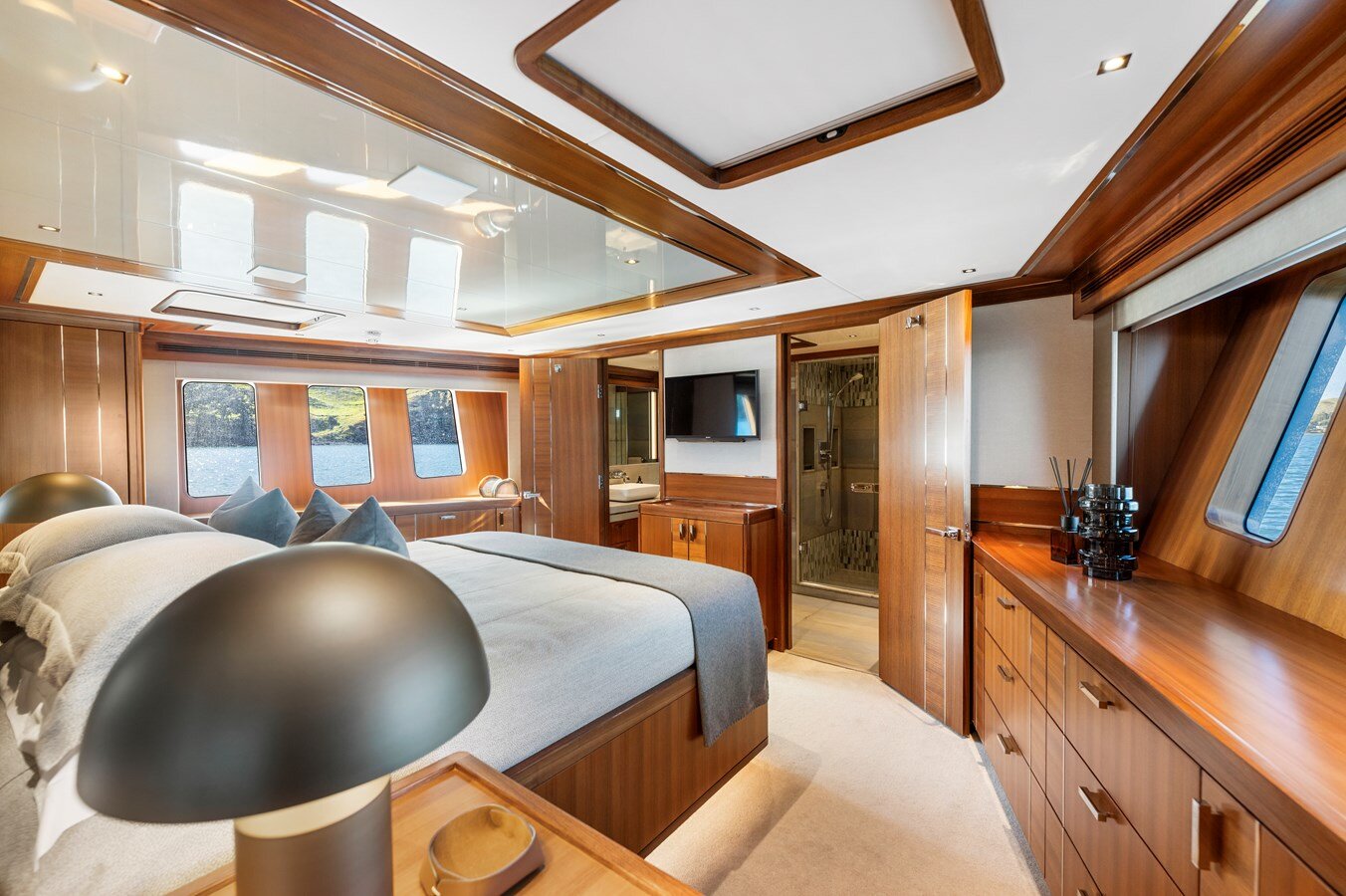 2018-nordhavn-99-11-7001d1