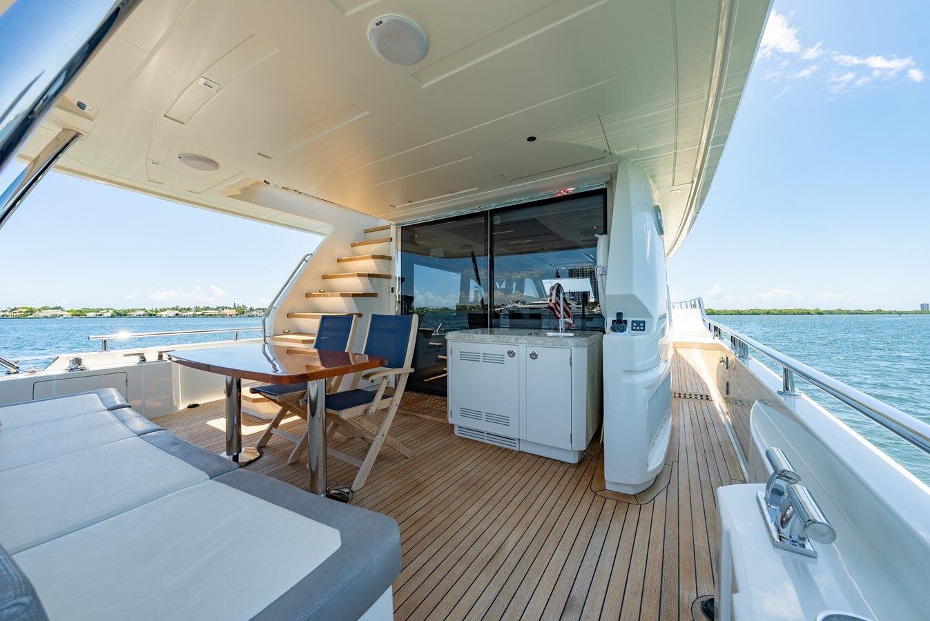 2018-ocean-alexander-70-a1e85a