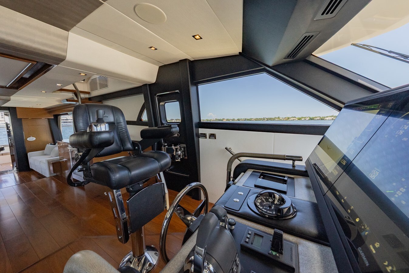 2018-ocean-alexander-70-a1e85a