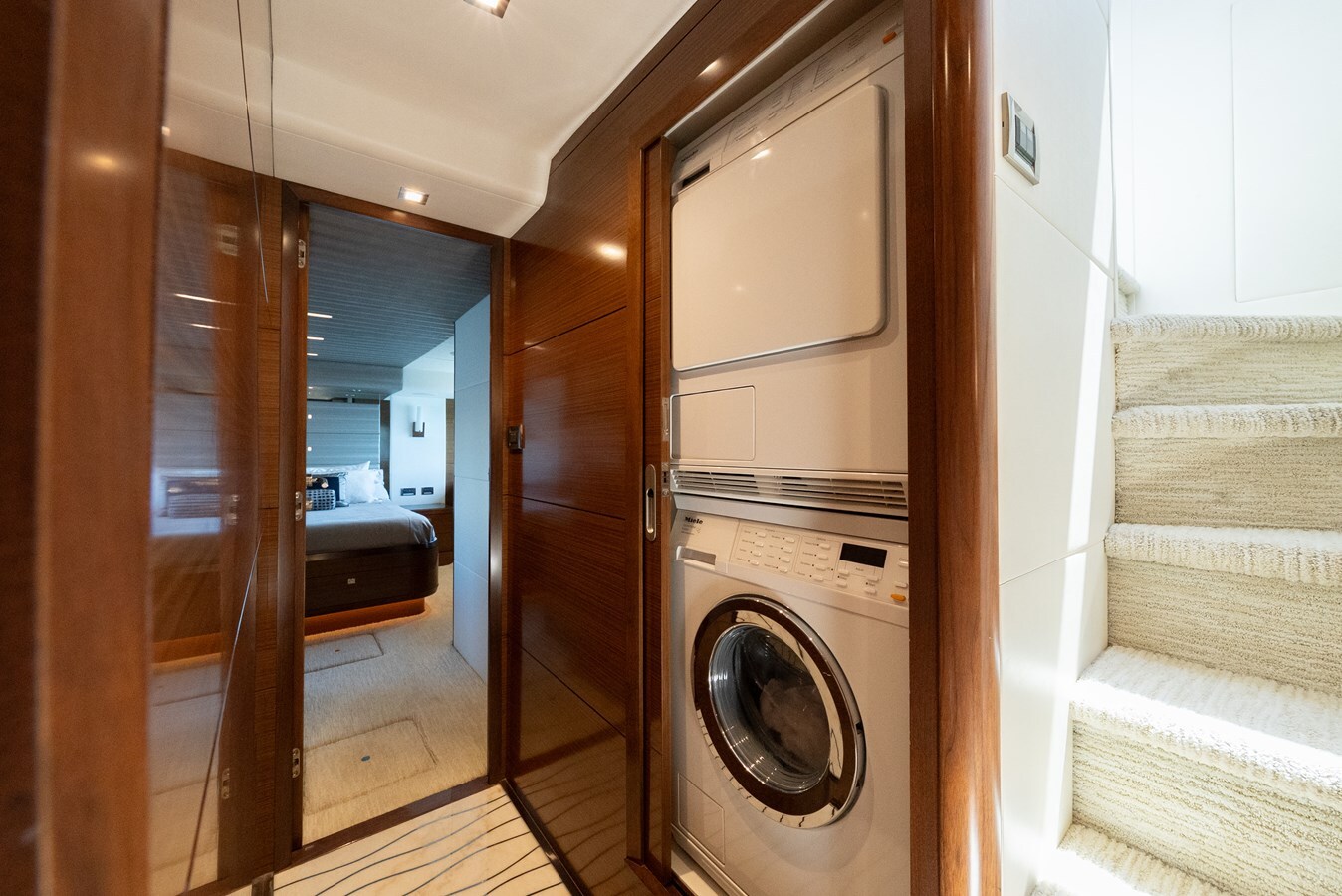 2018-ocean-alexander-70-a1e85a