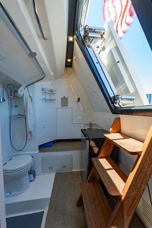 2018-ocean-alexander-70-a1e85a