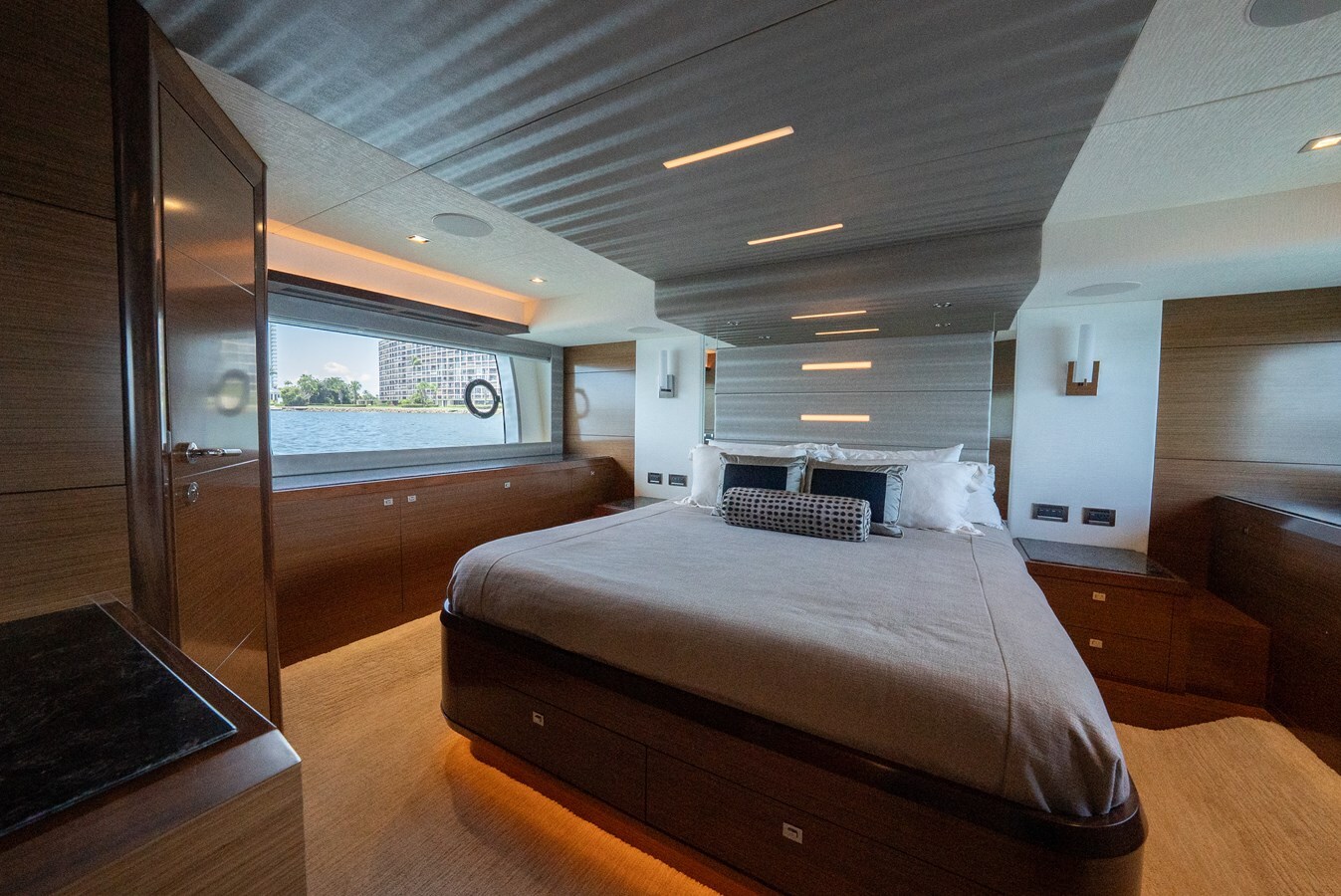 2018-ocean-alexander-70-a1e85a