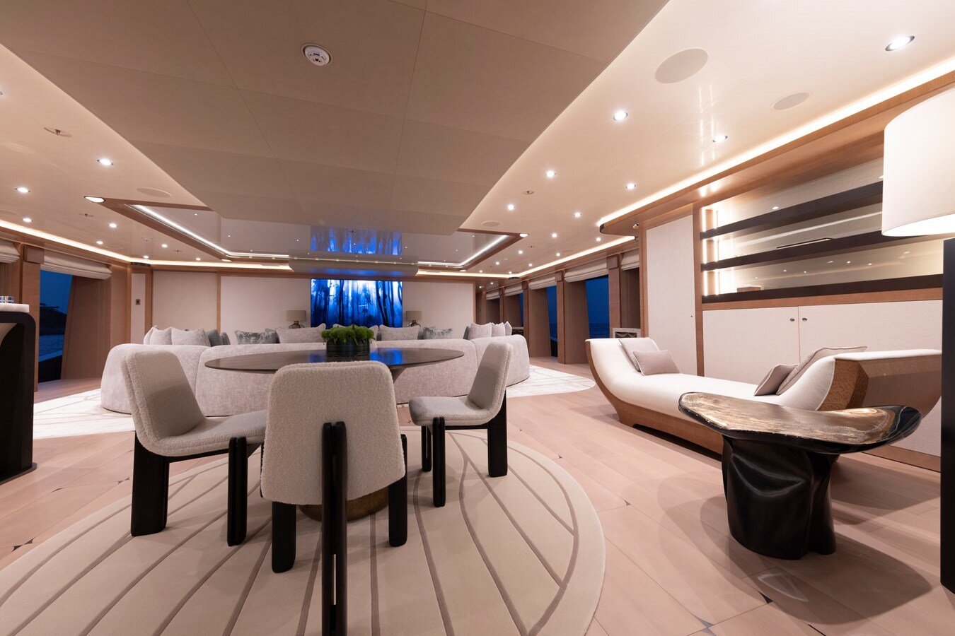 2018 OCEANCO 295' 4