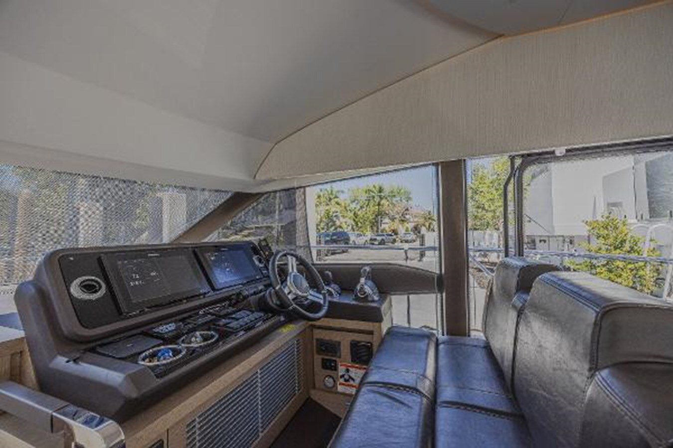 2018-prestige-52-10-907f1e