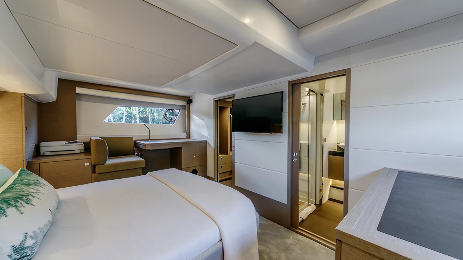 2018-prestige-56-c1fa37