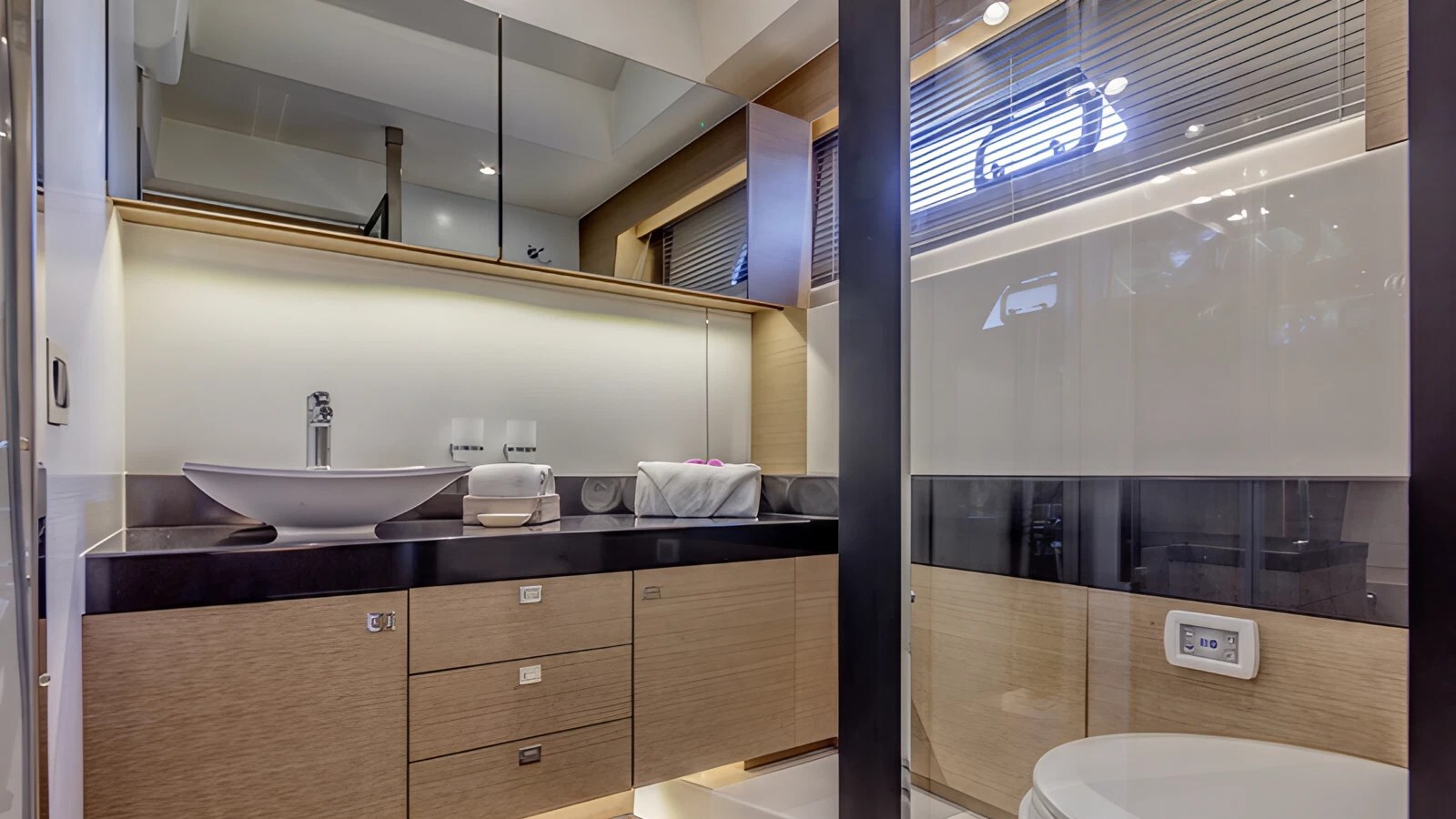 2018-prestige-56-c1fa37