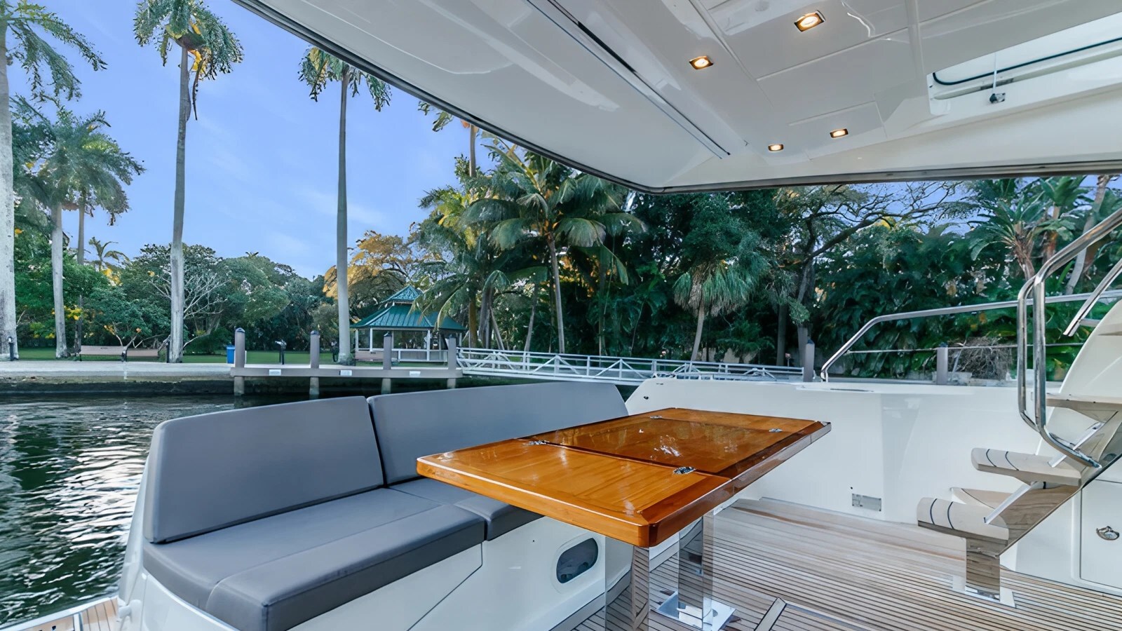 2018-prestige-56-c1fa37