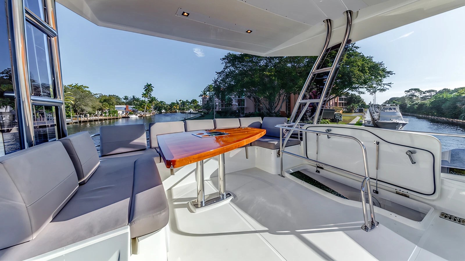 2018-prestige-56-c1fa37