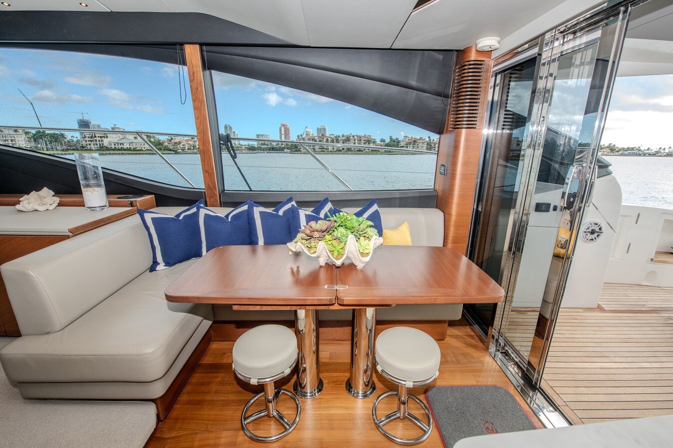 2018-princess-yachts-60-879a3e