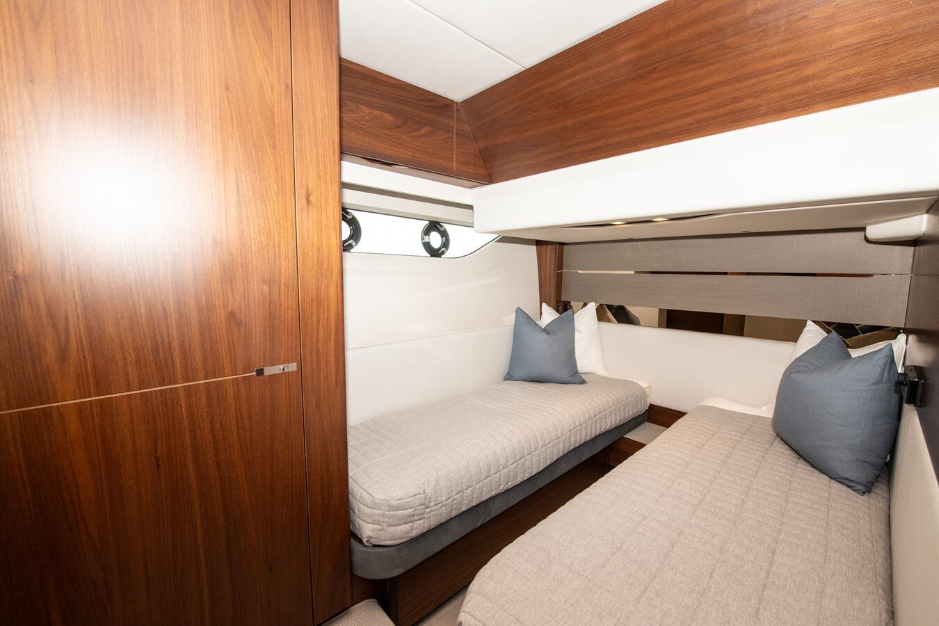 2018-princess-yachts-60-879a3e