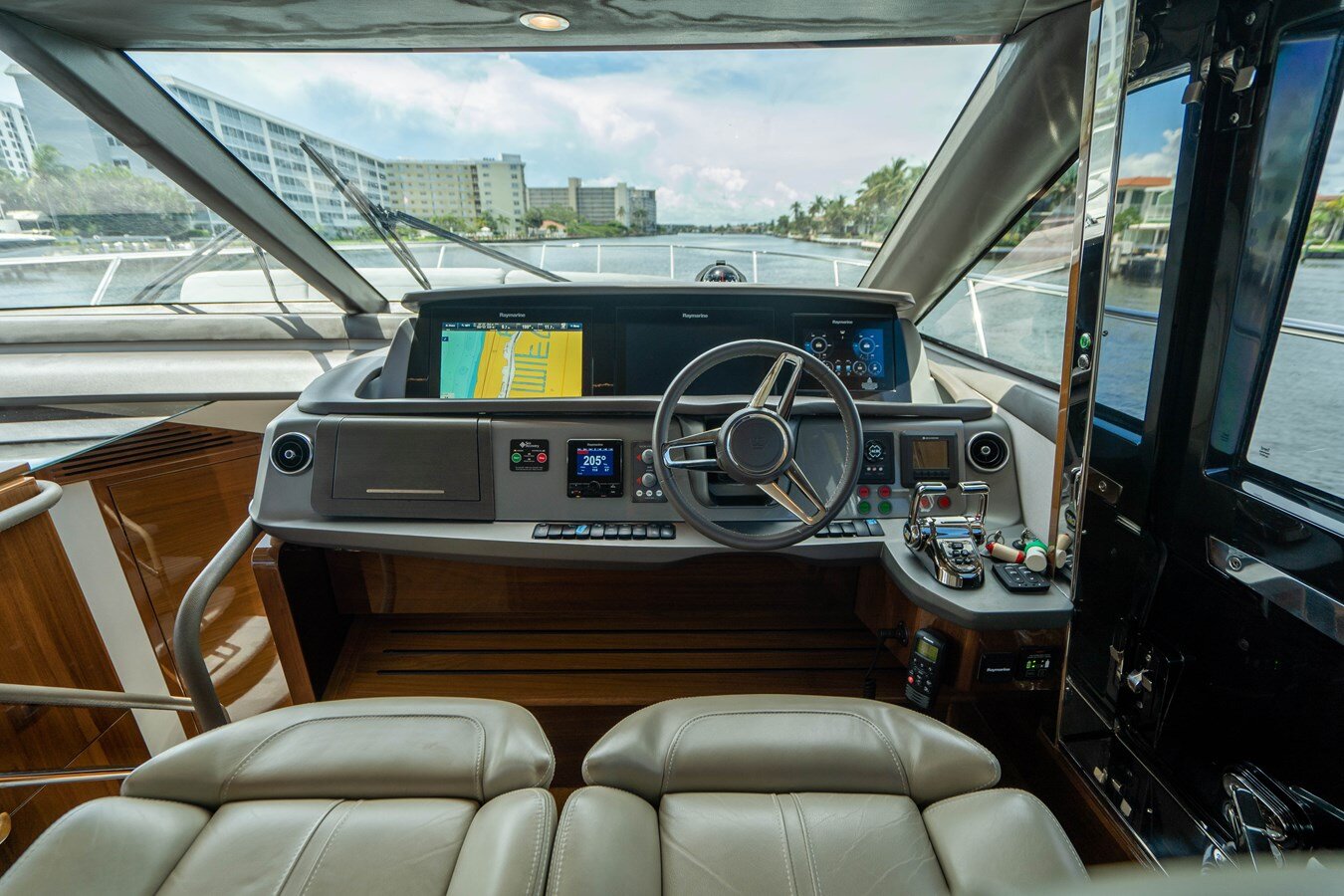 2018-princess-yachts-62-0736ae