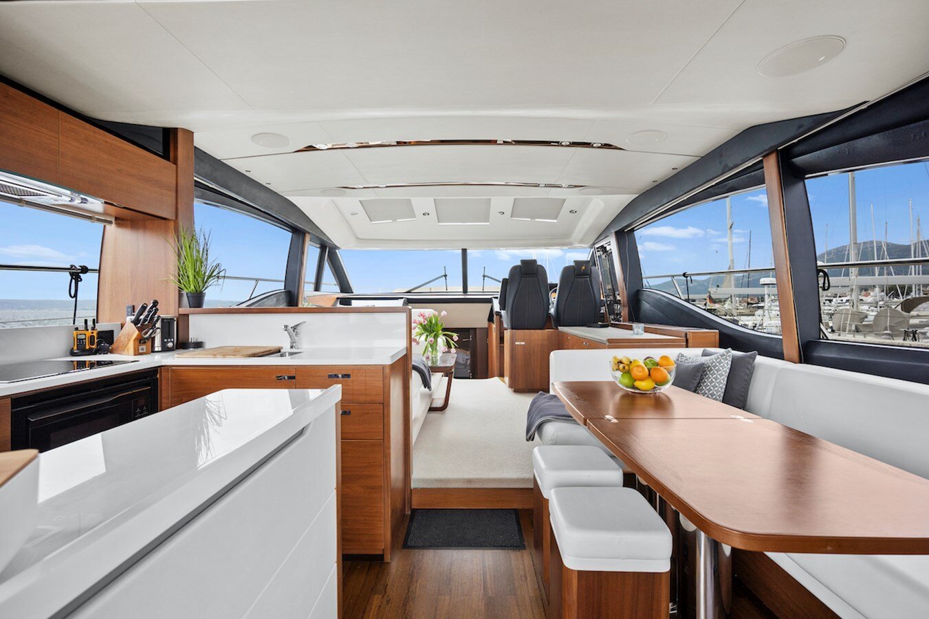 2018 PRINCESS YACHTS 66' 1