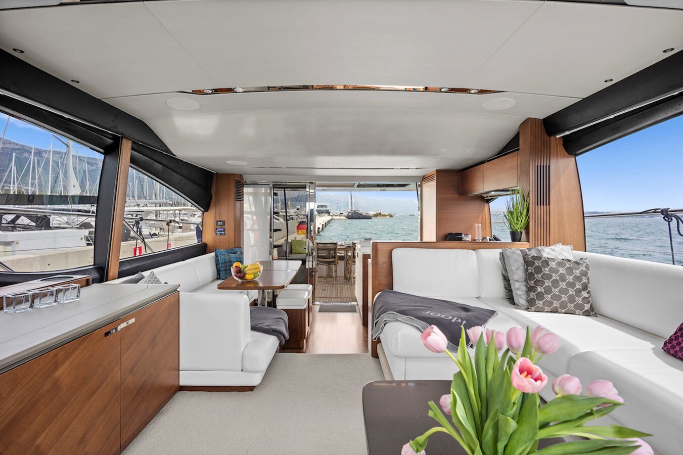 2018 PRINCESS YACHTS 66' 1